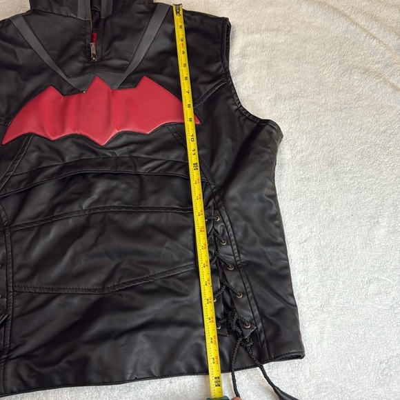 Laverapelle Batman Faux Leather Vest - Picture 5 of 13